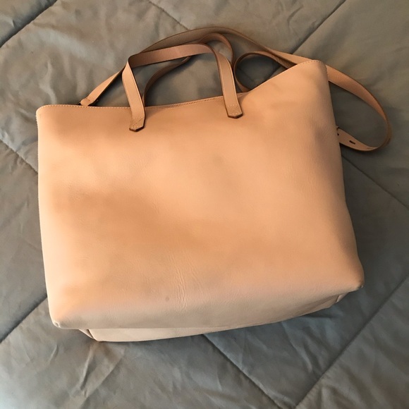 Madewell Handbags - Madewell medium zip top Transport tote